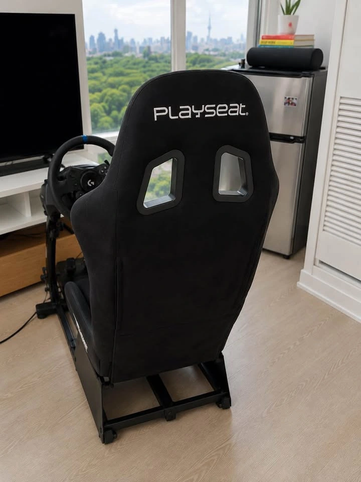 Playseat Gran Turismo Edition with Logitech G923 Racing Wheel - photo 3