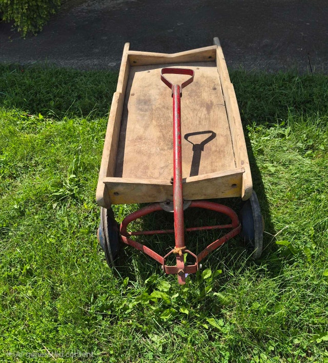 1960's solid wood pull wagon