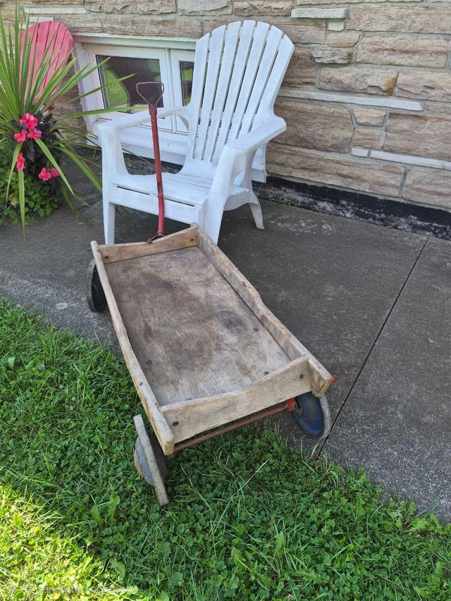 1960's solid wood pull wagon - photo 5