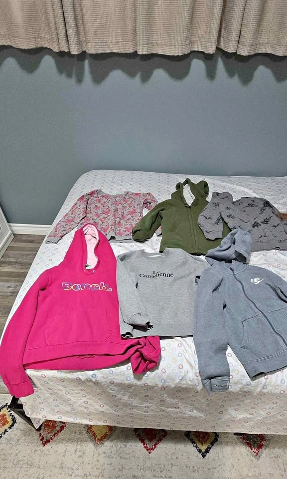 SWEATSHIRTS FOR KIDS 7/8
