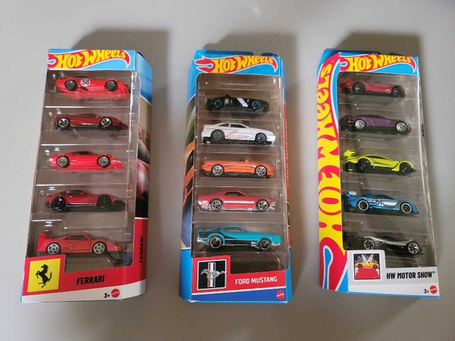 Hot Wheels 5-Pack - Ferrari, Mustang, Motor Show