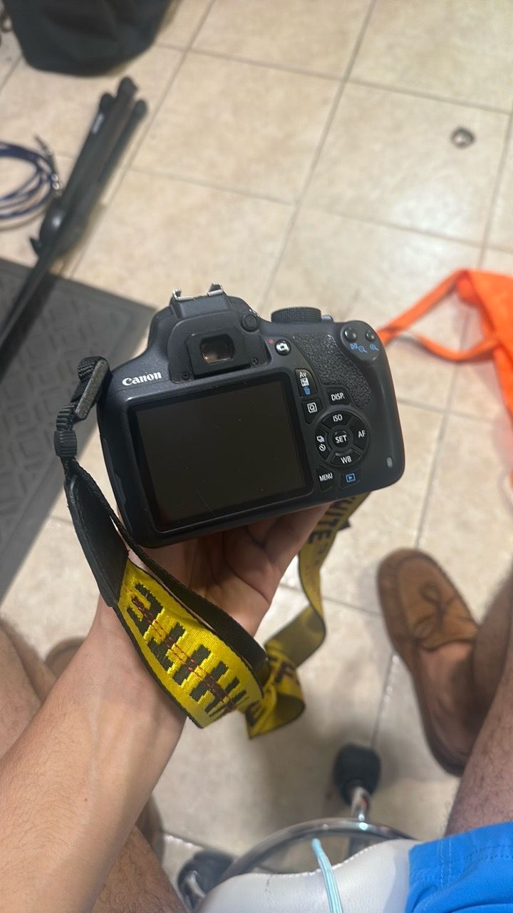 Canon EOS Rebel T5 DSLR with Sigma Zoom Lens - photo 3