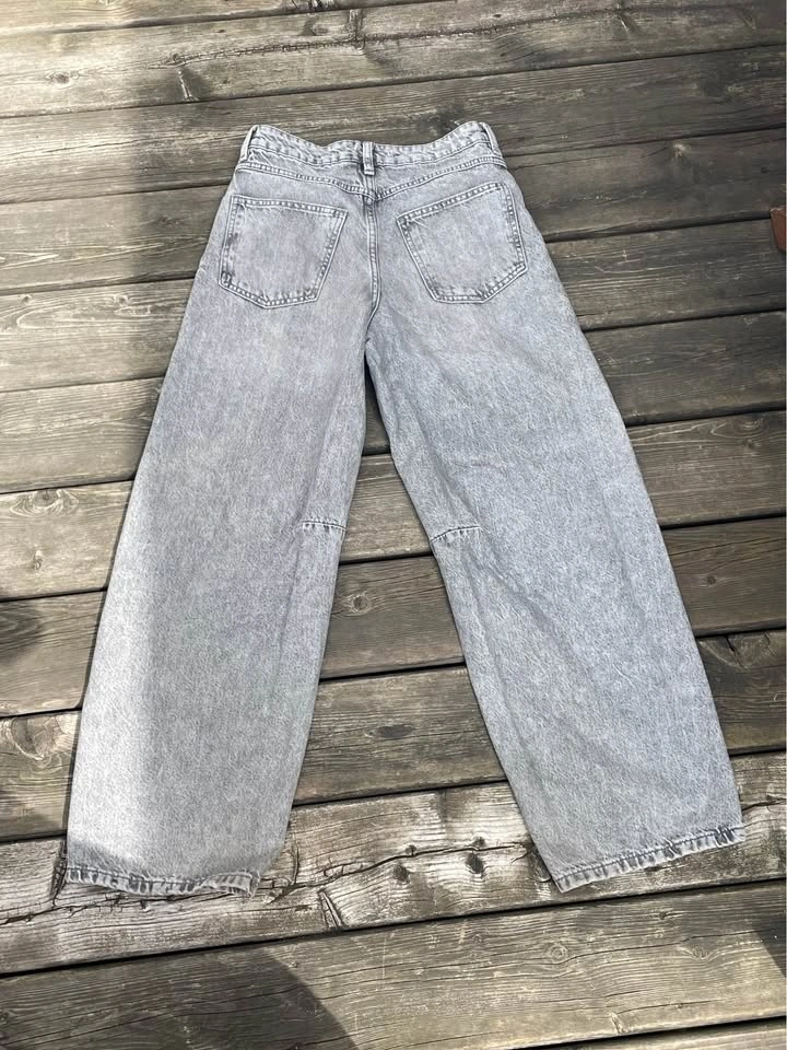 H&M Divided Jeans (size 2) - photo 2