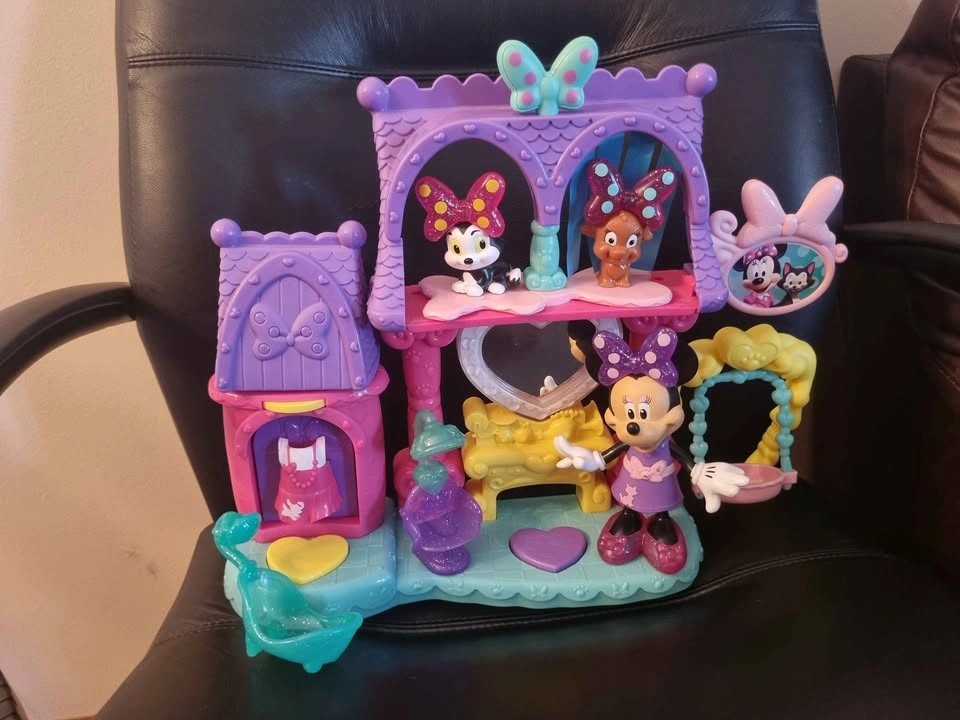 Fisher-Price Disney Minnie Mouse Bowtique Pampering Pets Salon - photo 3