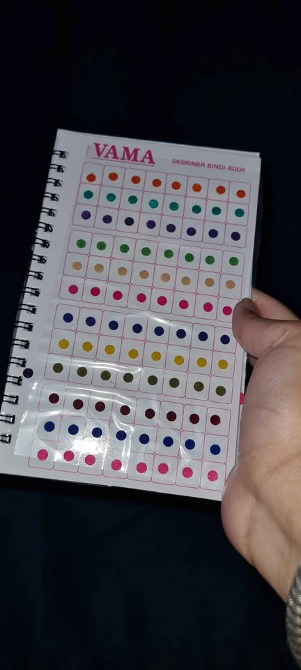 Bindi Book (1000 Bindis in Assorted Styles) with Mirror - photo 4
