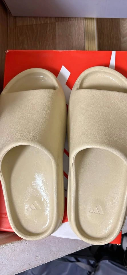 Adidas Yeezy Slides Reps