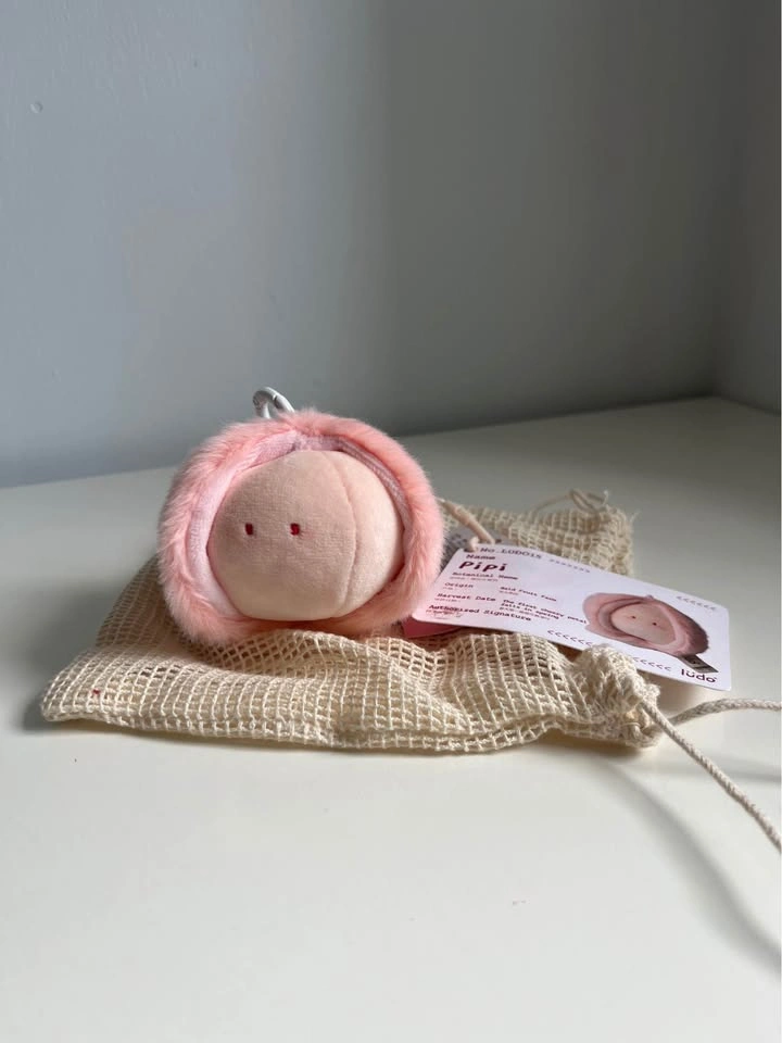 LUDO Peach Keychain - photo 3