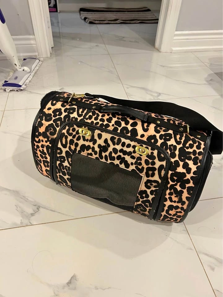 Leopard Print Soft-Sided Pet Carrier (Small to Medium size cat)