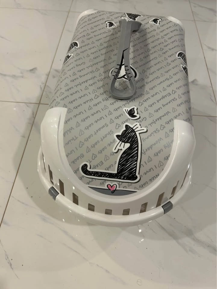 Small Cat Themed Plastic Pet Carrier - photo 3