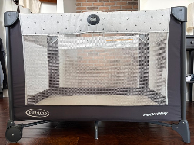 Graco Pack 'n Play with Raised Bassinet and Travel Bag - photo 2