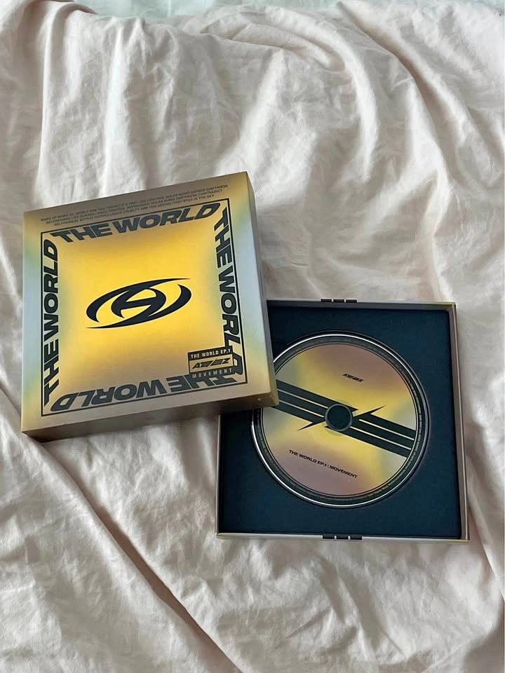 ATEEZ The World EP.1: Movement Album