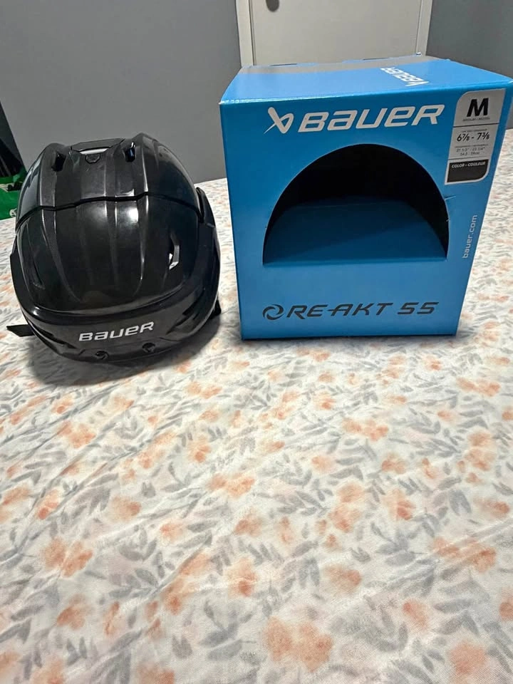 Bauer Hockey Helmet- Medium