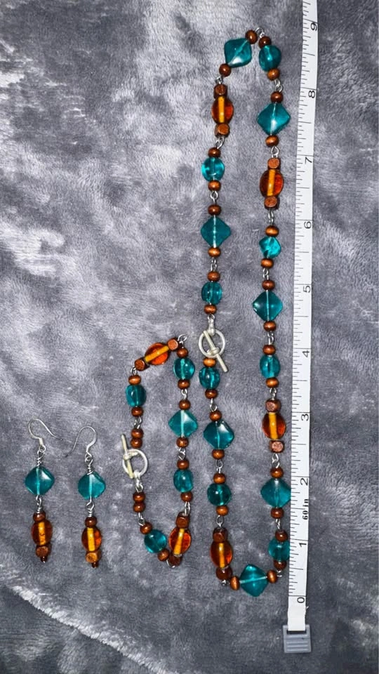 Assorted vintage jewelry - photo 4