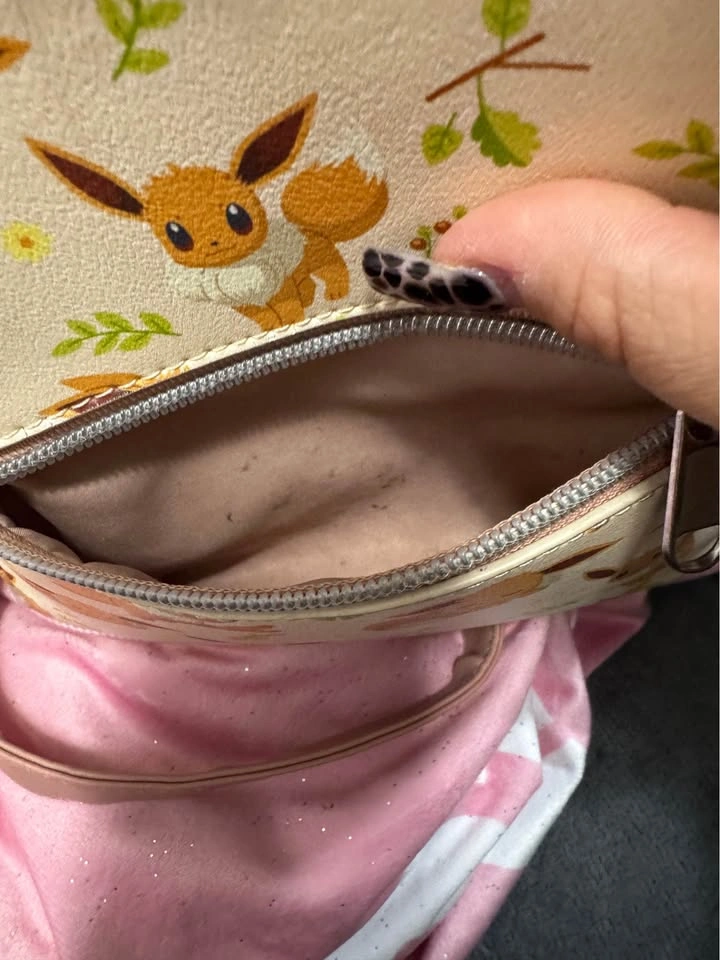 Eevee Pokémon loungefly mini backpack - photo 5