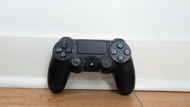 Sony PlayStation 4 1TB Bundle - photo 3