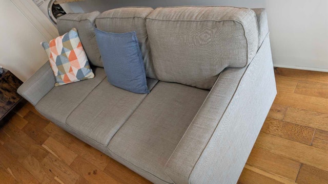 Price Drop!!!! Sofa 3 + 2 Set - photo 2