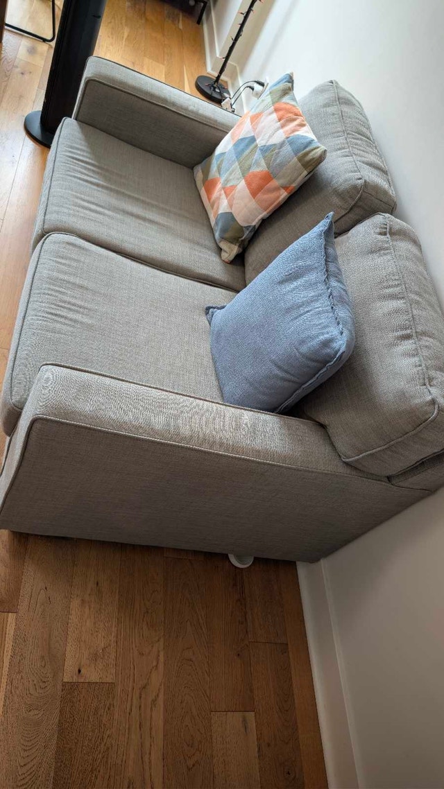 Price Drop!!!! Sofa 3 + 2 Set - photo 4