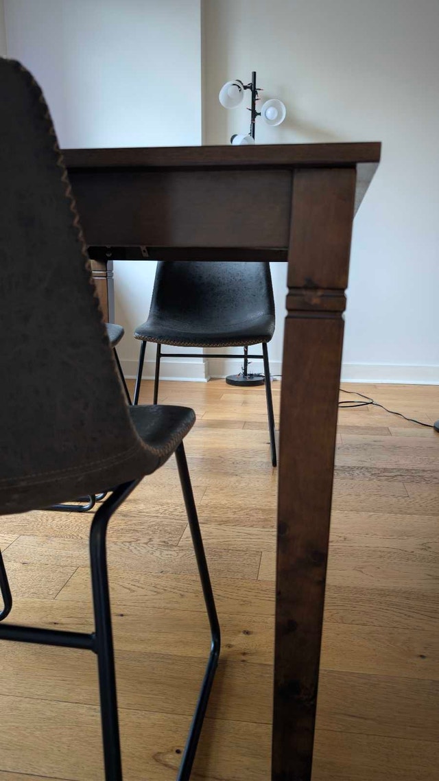 Bricks Dining Table and 4 Chairs- Pricedrop! - photo 3