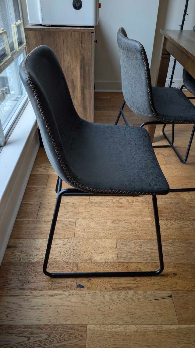 Bricks Dining Table and 4 Chairs- Pricedrop! - photo 5