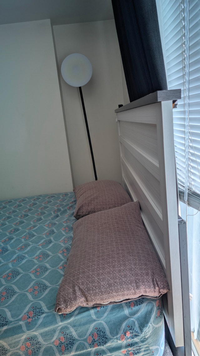 Pricedrop!! Queen Bed Frame with Headboard and Mattress - photo 3