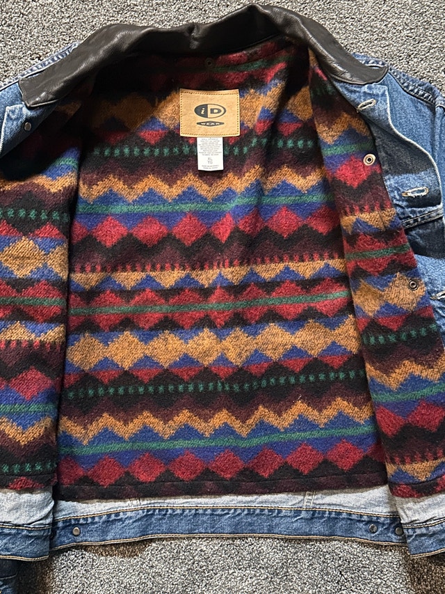 ID wear denim jacket size XL - photo 4