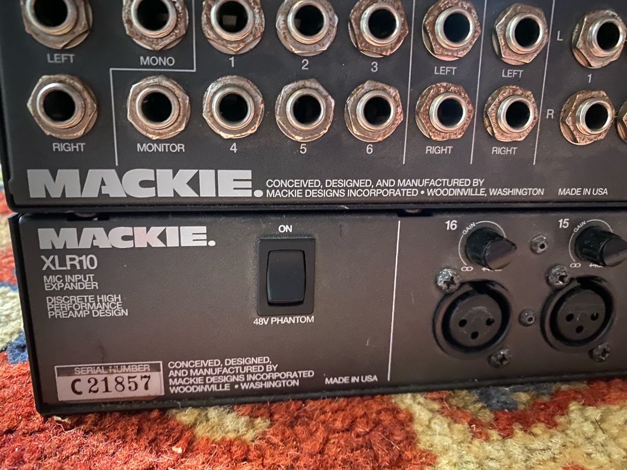 Mackie CR1604 16-channel Mixer with Mackie XLR10 Add-on - photo 3