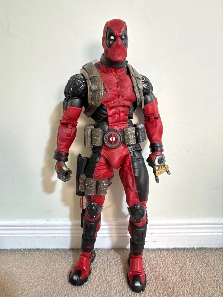 NECA 1/4 Marvel Deadpool Action Figure
