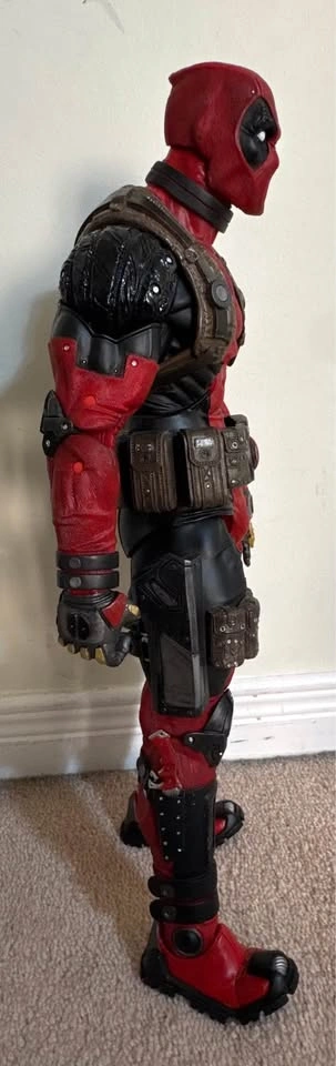 NECA 1/4 Marvel Deadpool Action Figure - photo 3