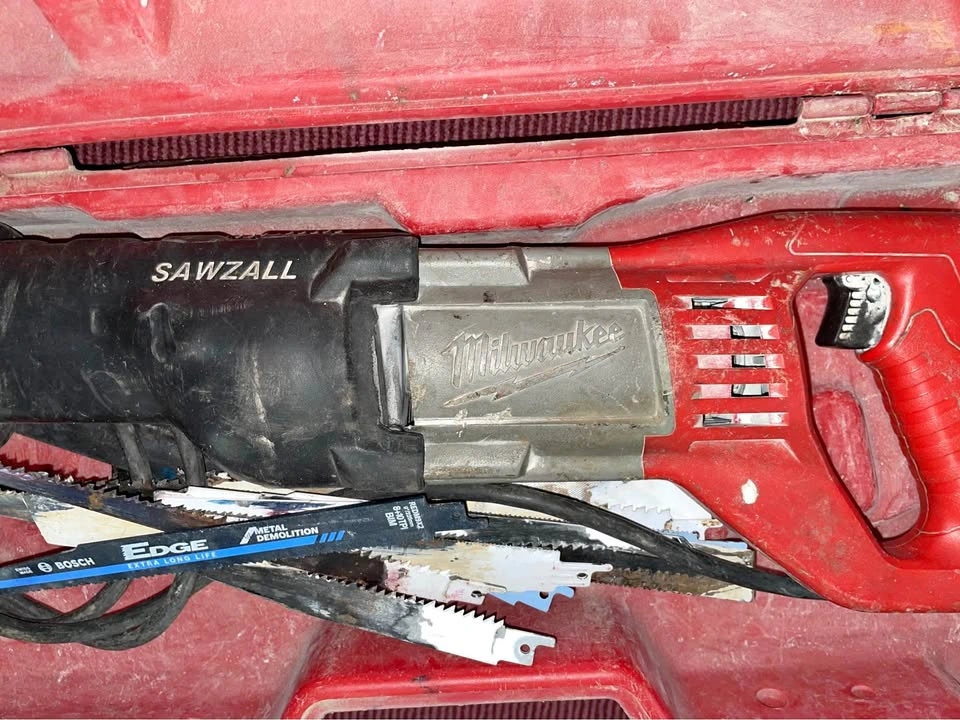 Milwaukee SAWZALL Corded reciprocating saw Negotiable
