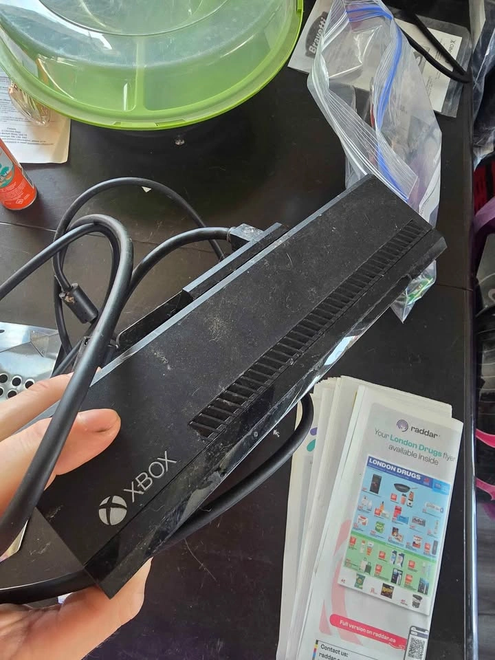 Microsoft Xbox Kinect Sensor - photo 2