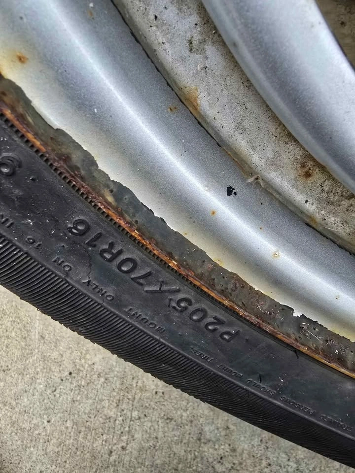 (2) Goodyear Eagle LS P205/70R16 Wheels and Tires - photo 5