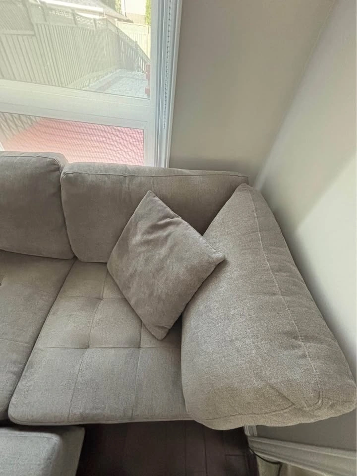 Grey Tufted Fabric Sofa Set with Ottoman - photo 3