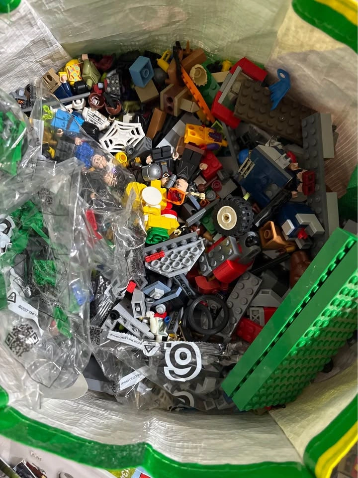 Giant Lot of Lego Sets & Manuals (Ninjago, Marvel, Star Wars) - photo 4
