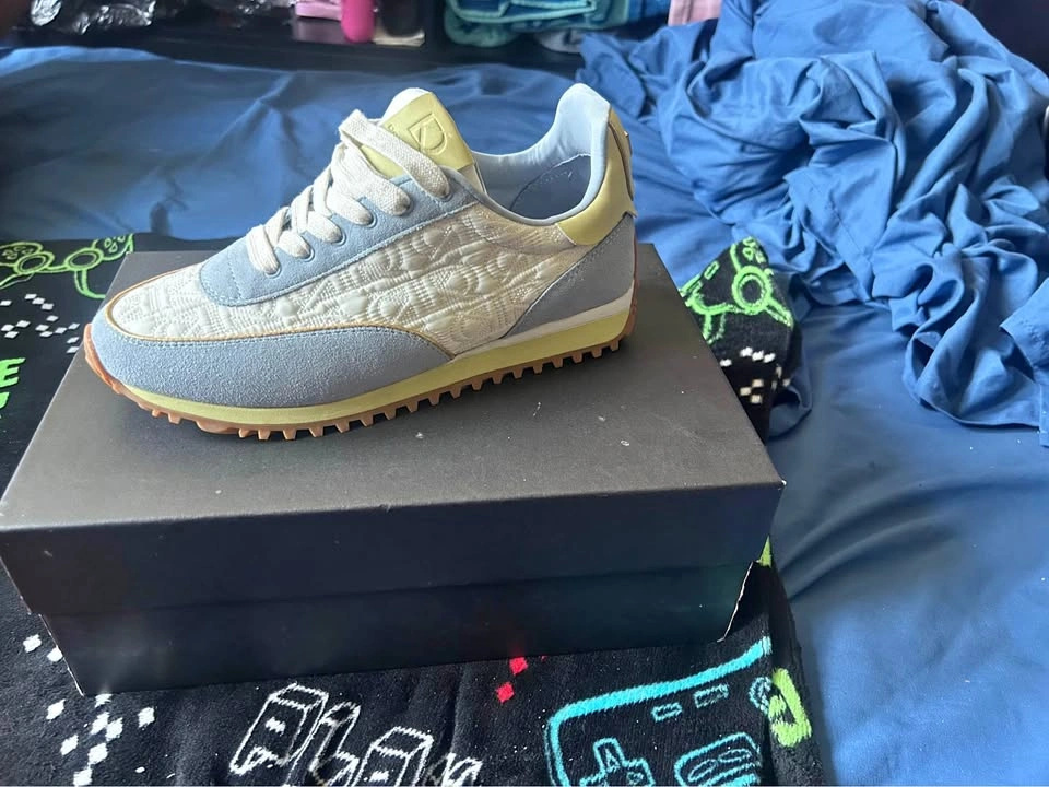 DKNY WOMENS SNEAKERS