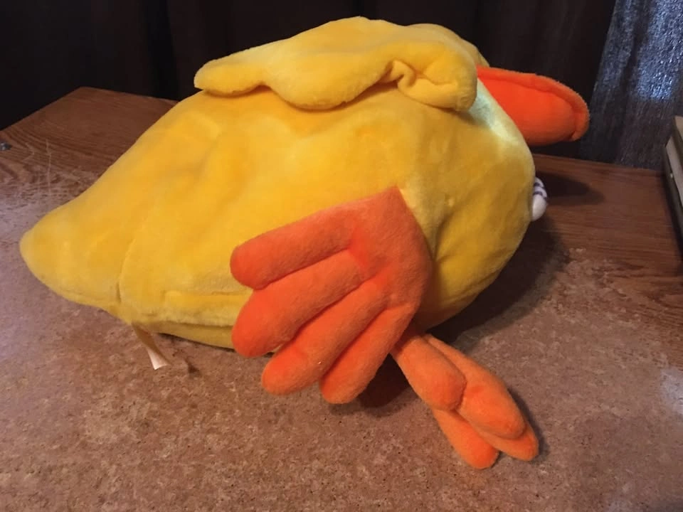 QUACKING TALKING EASTER DUCK PLUSH PLAYS HERE COMES PETER COTTON - photo 4