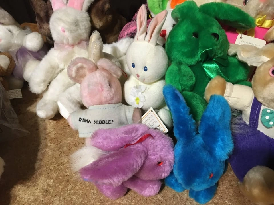 Lot of 36 Bunny Rabbit Plush Beanie Easter Russ Berrie - photo 5