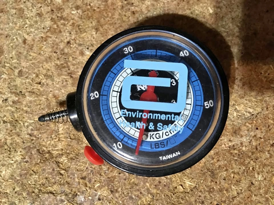 ROTATING DIAL IC ENGINE COMPRESSION TESTER