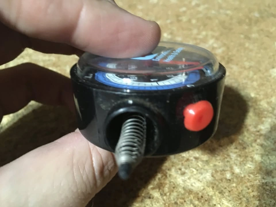 ROTATING DIAL IC ENGINE COMPRESSION TESTER - photo 3