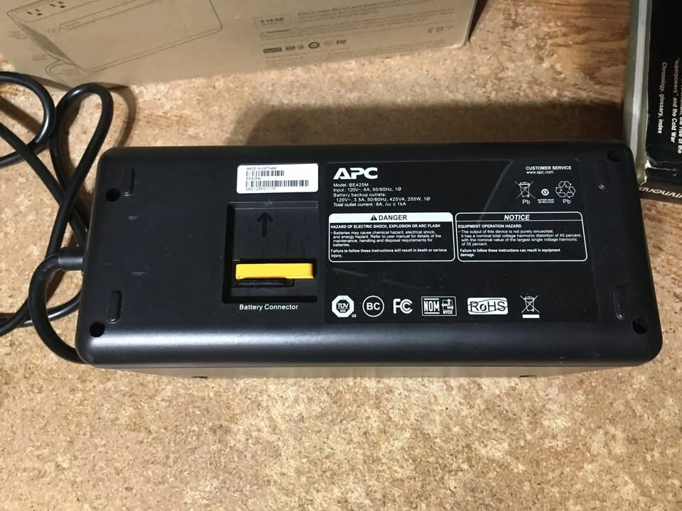 APC UPS 450VA Battery Backup Surge Protector BN450M - photo 3