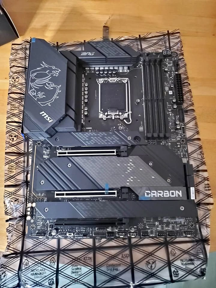 MSI MPG Z690 Carbon WiFi ATX Motherboard (LGA 1700 / DDR5)