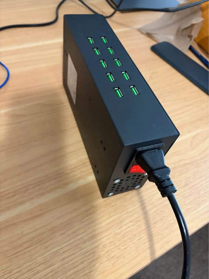 10-Port 200W USB Charging Station - photo 2