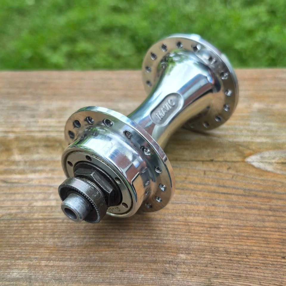 Vintage Mavic 500 RD 32 hole front hub - photo 2