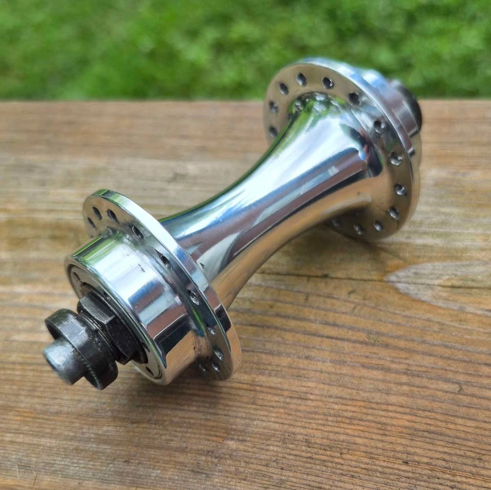 Vintage Mavic 500 RD 32 hole front hub - photo 3