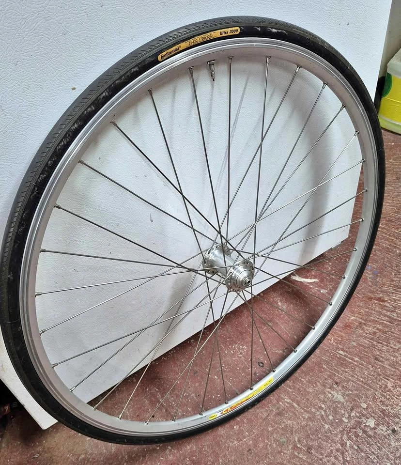 700c Front wheel: Mavic CXP 22/Cannondale Omega