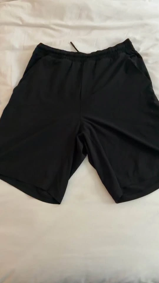 lined Lululemon shorts - photo 2