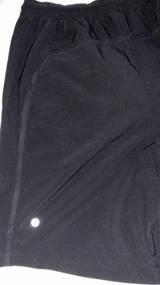 lined Lululemon shorts - photo 3