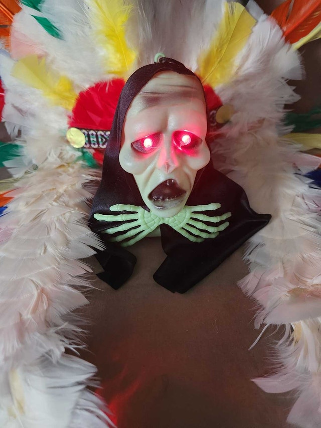 Halloween Decor & Costume Bundle - photo 5