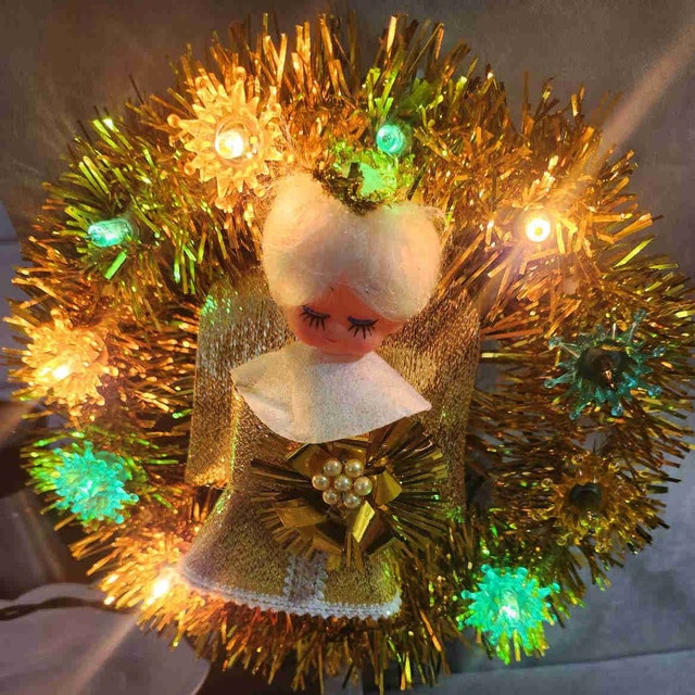 Vintage Illuminated Gold Tinsel Angel Christmas Tree Topper