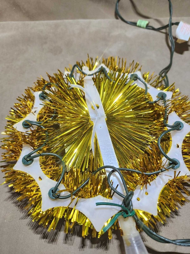 Vintage Illuminated Gold Tinsel Angel Christmas Tree Topper - photo 3