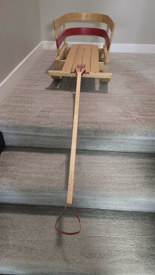 Vintage Mastercraft Wooden Sled — Made in Canada (Rustic Decor) - photo 2